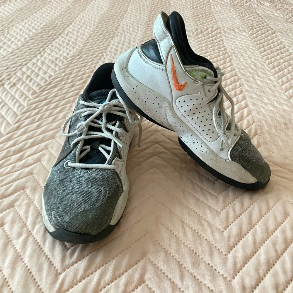 Nike sneakers - Picture 3 of 5